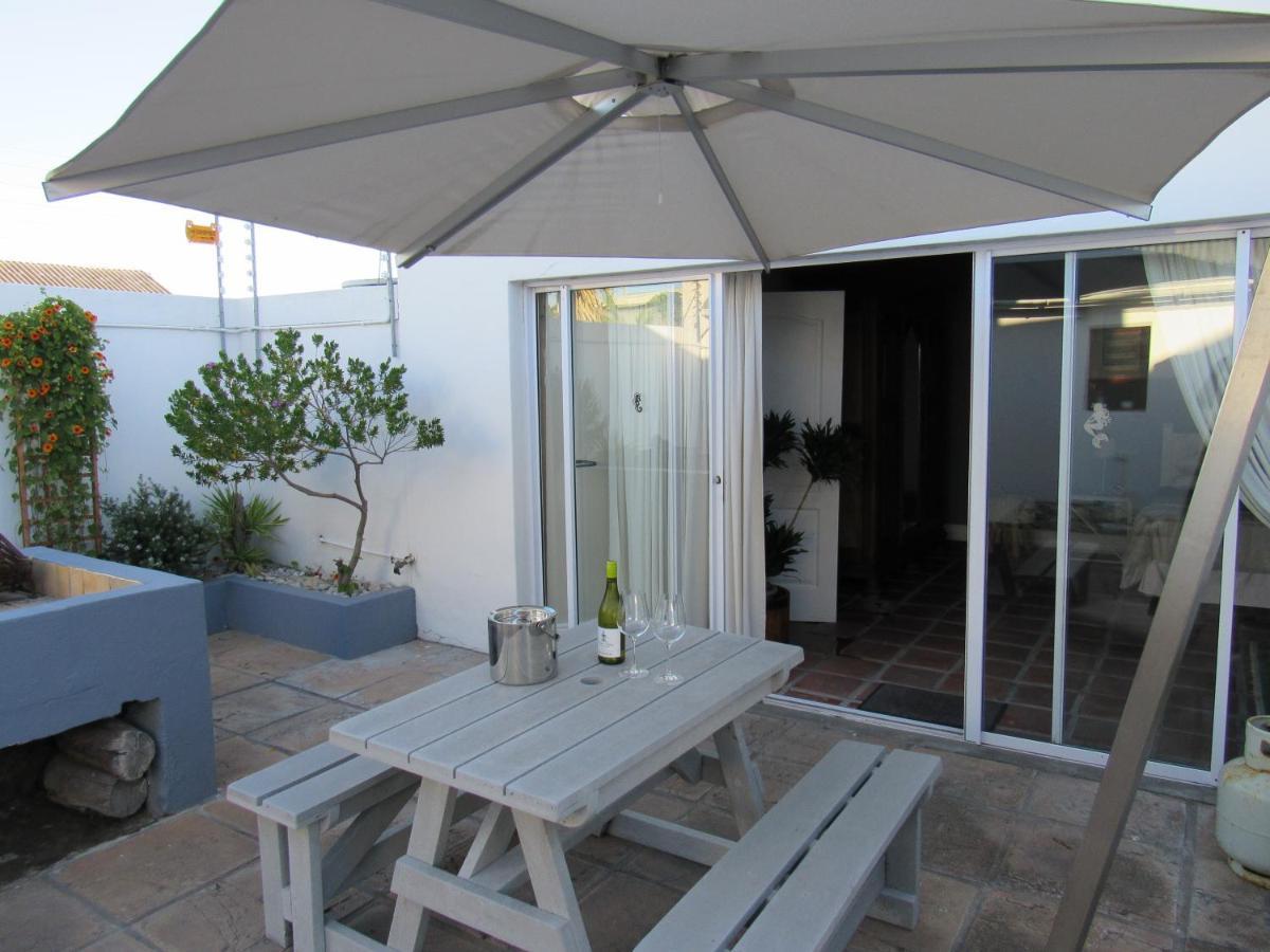 Omega Suite Gansbaai Exterior foto