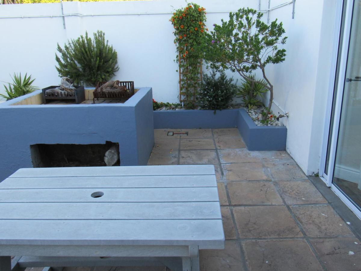 Omega Suite Gansbaai Exterior foto
